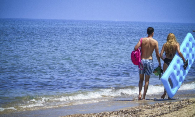 Καιρός τώρα: Με ηλιοφάνεια και μελτέμια η Πέμπτη - Πόσο θα φτάσει η θερμοκρασία (pics-vid)