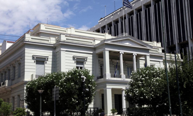 Διπλωματικές πηγές: Καλοδεχούμενος ο Λαβρόφ στην Αθήνα