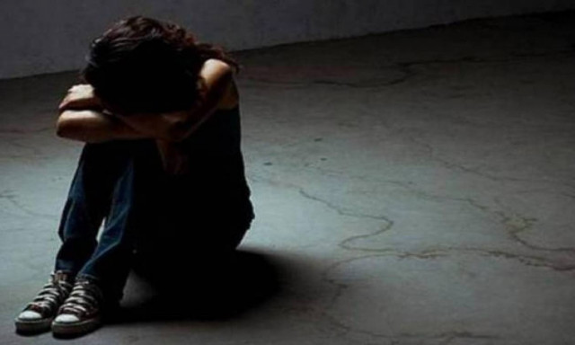 Αθήνα: Παιδεραστής μοίραζε μέσω Διαδικτύου σκληρό πορνογραφικό υλικό με παιδιά