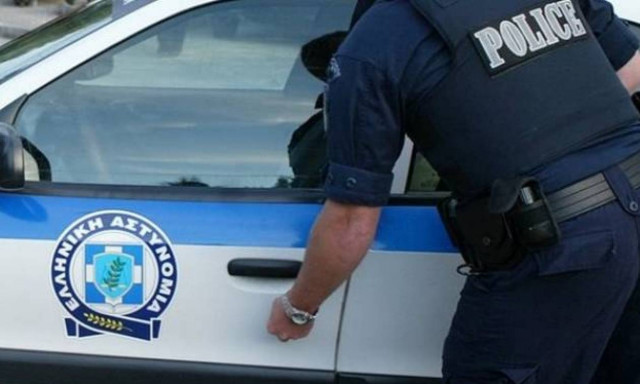 Τρόμος στο Περιστέρι: Ληστής άνοιξε πυρ σε τράπεζα