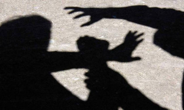 Φρίκη: Πήγε να τους ζητήσει δουλειά και τη βίαζαν 40 άντρες επί τέσσερις ημέρες