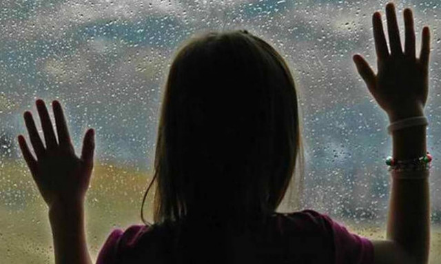 Καθηγητής γυμνασίου ασελγούσε σε μαθήτριες