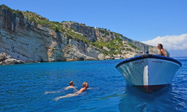 Ζάκυνθος: Αποσύρθηκαν όλες οι γαλάζιες σημαίες του νησιού – Έλεγχοι για την ποιότητα των υδάτων