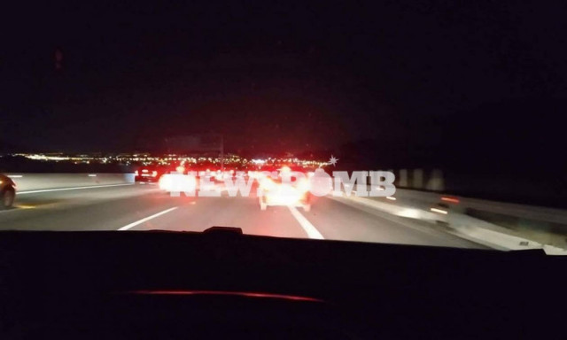 ΤΩΡΑ: Αυξημένη κίνηση στην Κορίνθου - Αθηνών! Με δυσκολίες η επιστροφή των εκδρομέων (pics)