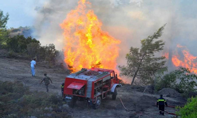 Φωτιά τώρα: Νέα πυρκαγιά στην περιοχή Κατακάλι στην Κόρινθο
