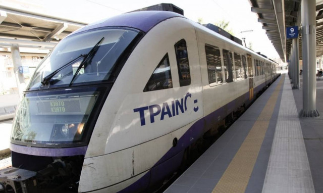 Φωτιά Κινέτα: Χωρίς πρωινά δρομολόγια η γραμμή του προαστιακού Αθήνα - Κιάτου