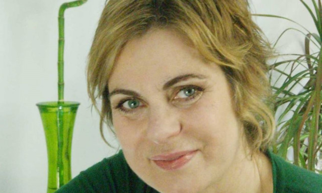 Φωτιά: Αγωνία για την ηθοποιό Χρύσα Σπηλιώτη - Θα έφευγε διακοπές, αλλά την πρόλαβε η πυρκαγιά