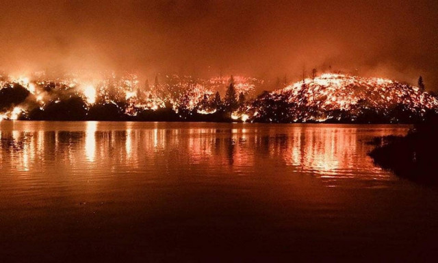 ΗΠΑ: Πέντε νεκροί από τις φονικές πυρκαγιές στην Καλιφόρνια (pics&vid)