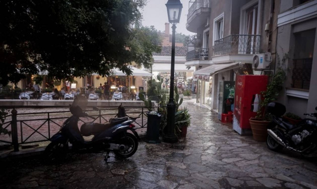 Καιρός – Έκτακτο δελτίο ΕΜΥ: Σε αυτές τις περιοχές θα «χτυπήσουν» έντονα φαινόμενα τις επόμενες ώρες