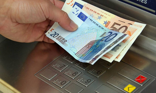 Συντάξεις: Πληρώνονται τα αναδρομικά - Δείτε τα ποσά