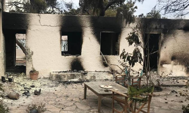 Φωτιά Μάτι: Κατατέθηκε τροπολογία για οικονομικές ενισχύσεις στους πυρόπληκτους