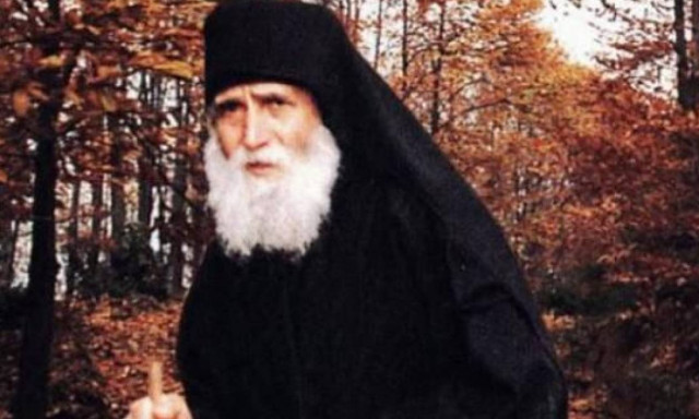 Συγκλονίζουν τα λόγια του Παΐσιου: «Με Οικουμενική θα ξεκινήσουν όλα… Θα φύγουν μεσάνυχτα»