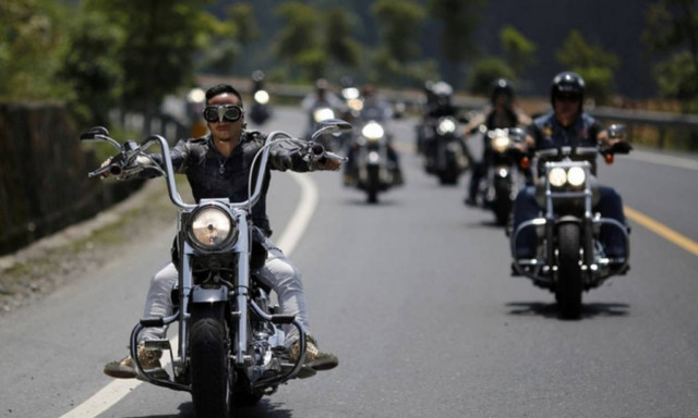 Πέντε «κινήματα» αντρών που αγαπάμε όσο δεν πάει