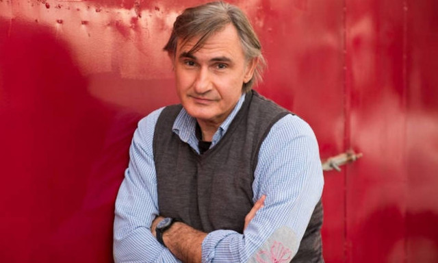 Άκης Σακελλαρίου: Στην Εντατική αλλά αποσωληνωμένος ο γνωστός ηθοποιός