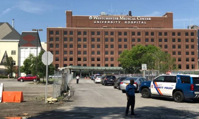 Πυροβολισμοί σε νοσοκομείο στη Νέα Υόρκη (pics+vid)