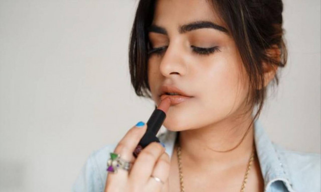 Τα 8 nude lipsticks με άψογη εφαρμογή