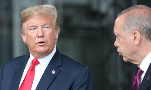 Τουρκία: Μετά τα... παρακάλια, απειλεί τις ΗΠΑ με αντίποινα