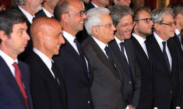 Deutsche Welle: Οι Ιταλοί ψάχνουν 20 δισ. ευρώ για τον επόμενο προϋπολογισμό