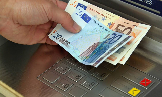 Κοινωνικό Εισόδημα Αλληλεγγύης:  Πότε θα πιστωθούν τα χρήματα στους δικαιούχους