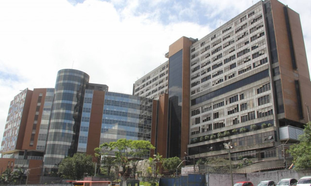 Γυναίκα τραυματίστηκε από «αδέσποτη» σφαίρα μέσα σε Νοσοκομείο