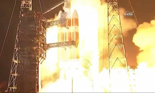 Η NASA εκτόξευσε την πρώτη αποστολή της στον Ήλιο (vid)
