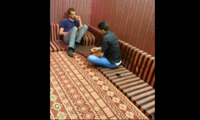 Γύρισε να κοιτάξει το κινητό του και έπαθε την πλάκα της ζωής του! (vid)