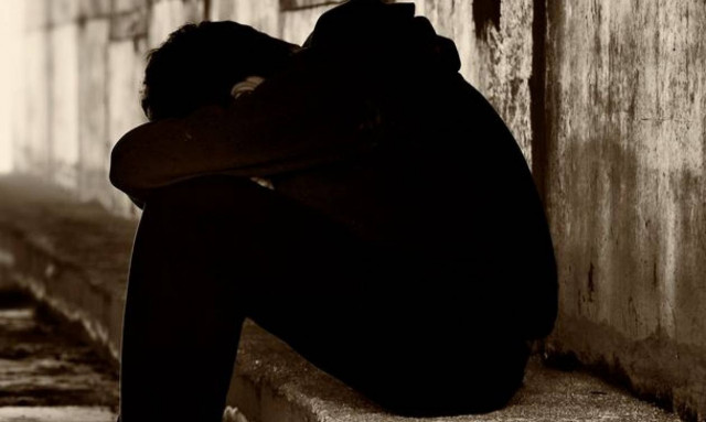 Φρικιαστικό: 13χρονος έβαζε παιδάκια να παίζουν μαζί του «φόνο στο σκοτάδι» και τα βίαζε