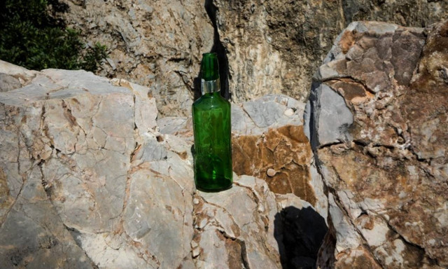 Θρίλερ στου Φιλοπάππου: Η μοιραία πτώση 25χρονου από το λόφο και η άγρια ληστεία