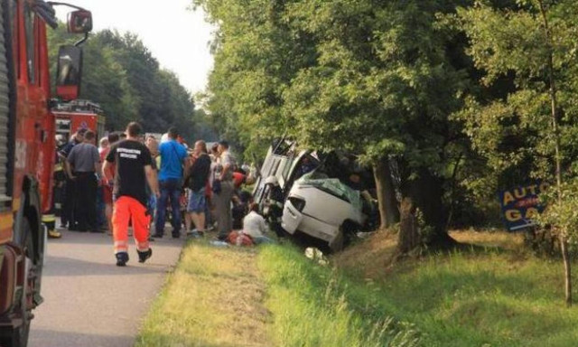 Three dead, dozens injured, including children, as bus overturns in southeastern Poland