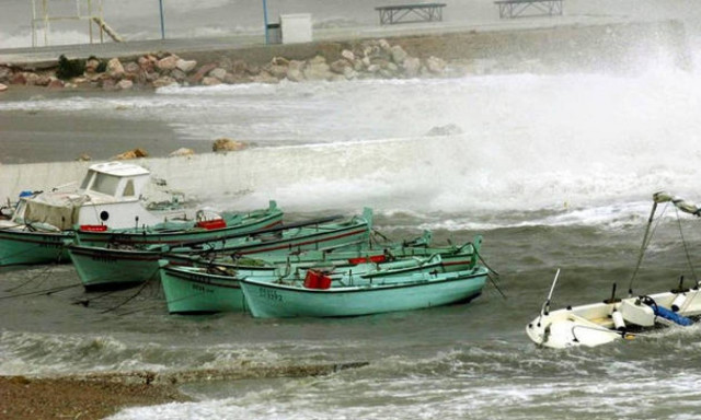 Καιρός - ΕΜΥ: Προσοχή στα μελτέμια τις επόμενες ημέρες - Τι να γνωρίζετε πριν ταξιδέψετε