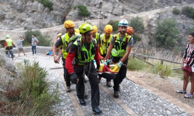 Τραγωδία στην Ιταλία: Οκτώ εκδρομείς πνίγηκαν στα ορμητικά νερά χειμάρρου στην Καλαβρία (Pics+Vid)