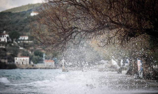 Καιρός – Η ΕΜΥ με έκτακτο δελτίο μάς προειδοποιεί ΟΛΟΥΣ: Προσοχή τις επόμενες ώρες