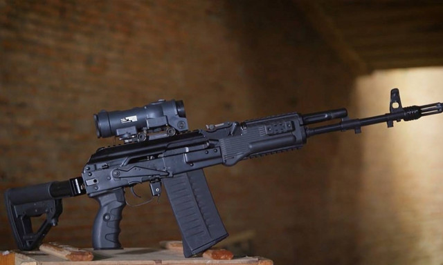 Δείτε πρώτοι από όλους το νέο Καλάσνικοφ ΑΚ-308 (Vid)