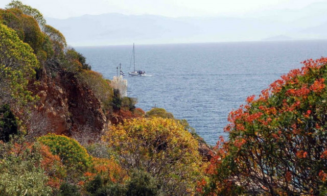 Καιρός τώρα: Με ζέστη και συννεφιά η Τρίτη - Δείτε που θα βρέξει (pics)