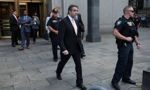 ΗΠΑ: Ο δικηγόρος του Μάικλ Κόεν ανακατεύει τον Ντόναλντ Τραμπ στο «έγκλημα»