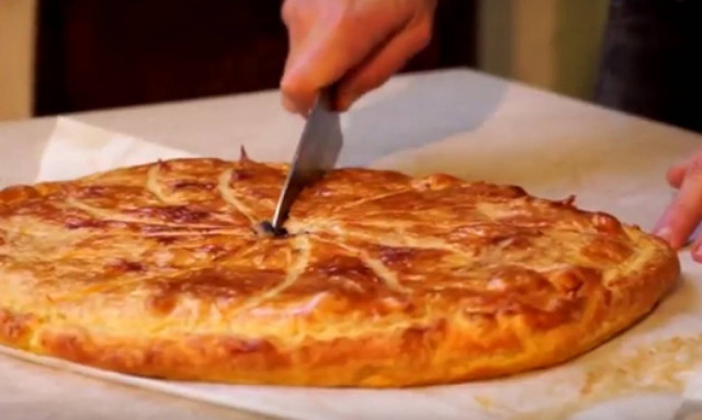 Η συνταγή της ημέρας: Κοτόπιτα Πετιβιέ