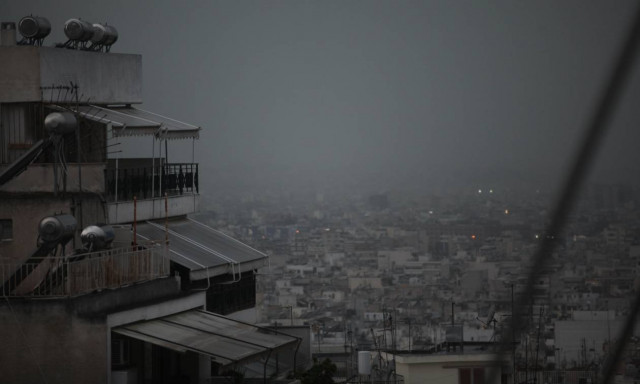 Αλλάζει απότομα ο καιρός: Καταρρακτώδεις βροχές και καιταιγίδες την Κυριακή