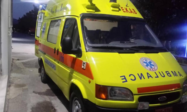 Τελευταίο μπάνιο για δύο λουόμενους σε Ανάβυσσο και Χανιά