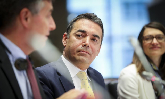 Σκόπια: Ο Ντιμιτρόφ επιμένει για δύο… Μακεδόνες και «Μακεδονική γλώσσα»