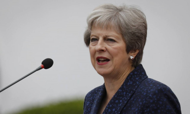 Βρετανία: Θέλουν «να τελειώσουν» την Τερέζα Μέι - Ποιον προορίζουν για αντικαταστάτη της