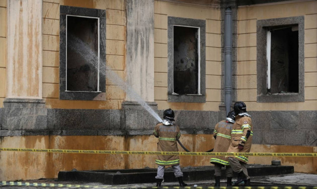 Βραζιλία: Ελπίδα μέσα από τις στάχτες! Βρέθηκε στα αποκαΐδια του Μουσείου το κρανίο της Λουζία;