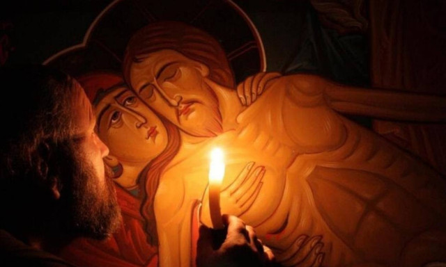 Γνωρίζεις τι γίνεται αν διαβάζεις του χαιρετισμούς της Παναγίας κάθε μέρα;