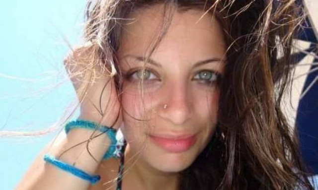 «Ράγισαν» καρδιές: Σπαραγμός στην κηδεία της 31χρονης νηπιαγωγού