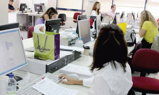 Προσλήψεις στο Δημόσιο: Χιλιάδες θέσεις σε νοσοκομεία, υπουργεία και ΟΤΑ