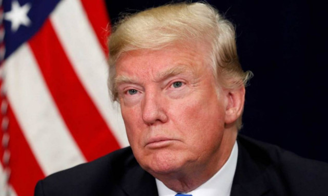 Έξαλλος ο Τραμπ με νόμο περί δυσφήμισης και social media