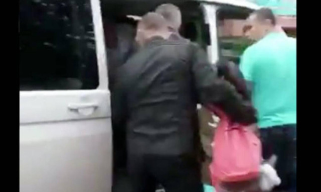 Βίντεο - ντοκουμέντο: Η στιγμή που ο Ερντογάν απαγάγει δασκάλους