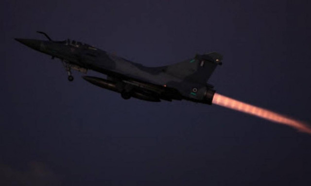 Εκκωφαντικός θόρυβος από… εικονική αερομαχία ξεσήκωσε τη Μυτιλήνη!