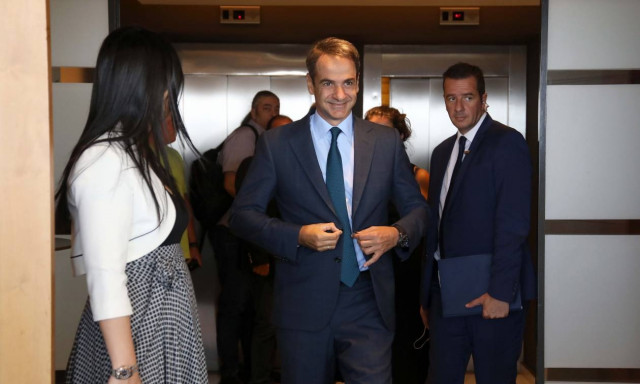 Τετ-α-τετ Μητσοτάκη με το Γάλλο ΥΠΕΞ