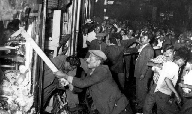 «Μαύρη» επέτειος: Σαν σήμερα το 1955 τα Σεπτεμβριανά και το αιματηρό πογκρόμ κατά των Ελλήνων (pics)