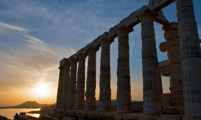 Η Rai αποθεώνει την Ελλάδα: «Χώρα απέραντης ομορφιάς, που ούτε οι Θεοί δεν μπόρεσαν να εξηγήσουν»